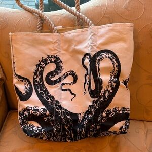 Octopus Print Canvas Tote Bag - Black and White